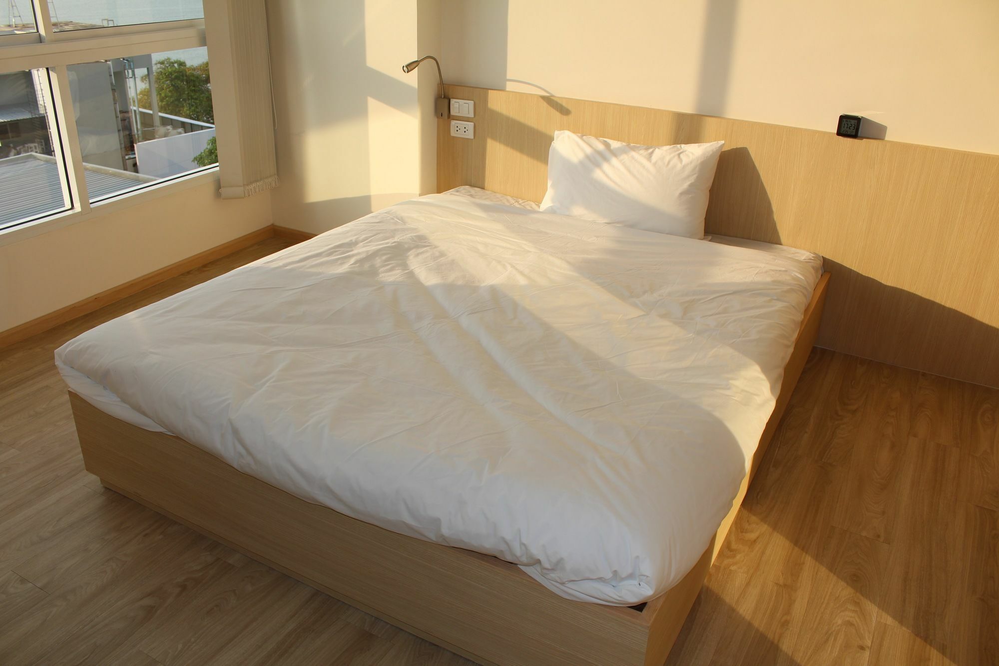 Karin Hotel & Service Apartment - Sha Extra Plus Si Racha Exterior foto