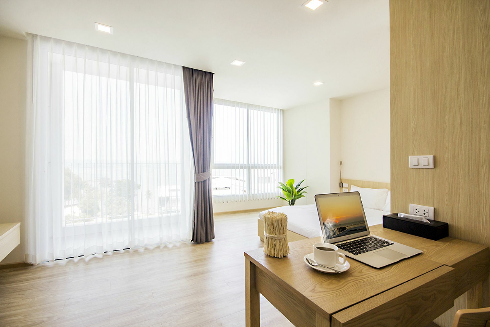 Karin Hotel & Service Apartment - Sha Extra Plus Si Racha Exterior foto